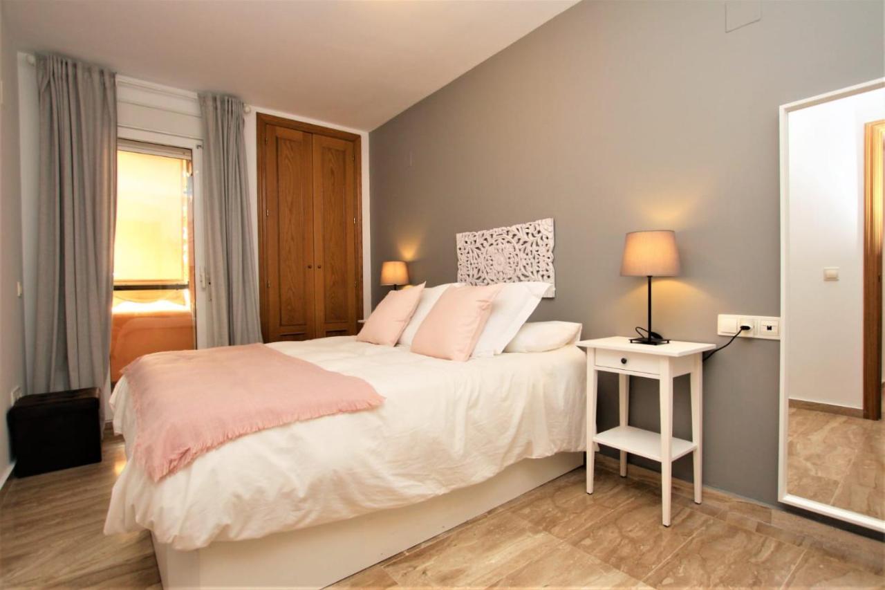 Apartamento Beachfront La Jacaranda Marbella Esterno foto