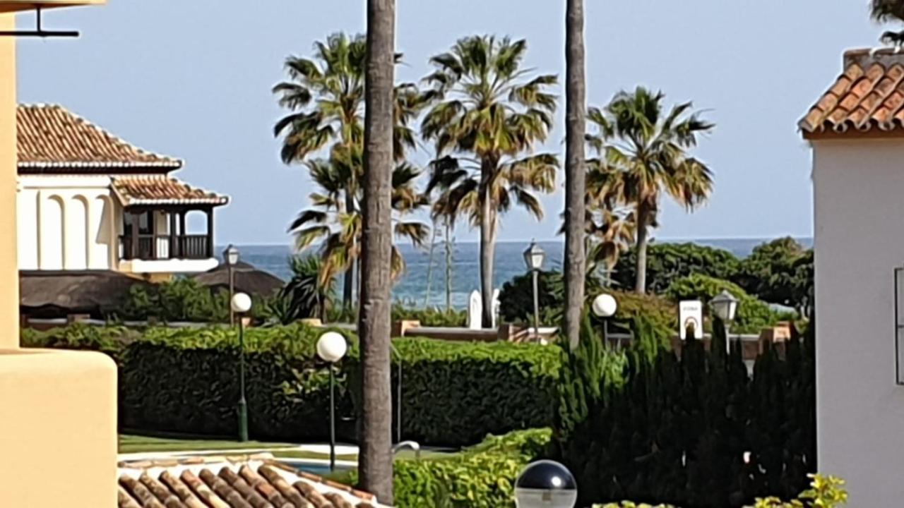 Apartamento Beachfront La Jacaranda Marbella Esterno foto