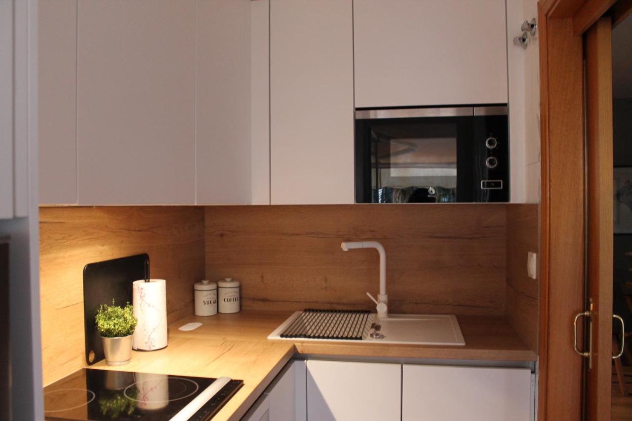 Apartamento Beachfront La Jacaranda Marbella Esterno foto