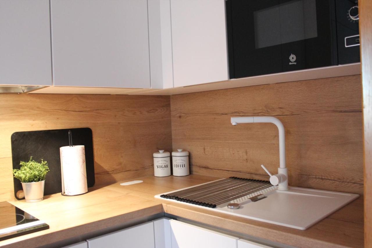 Apartamento Beachfront La Jacaranda Marbella Esterno foto